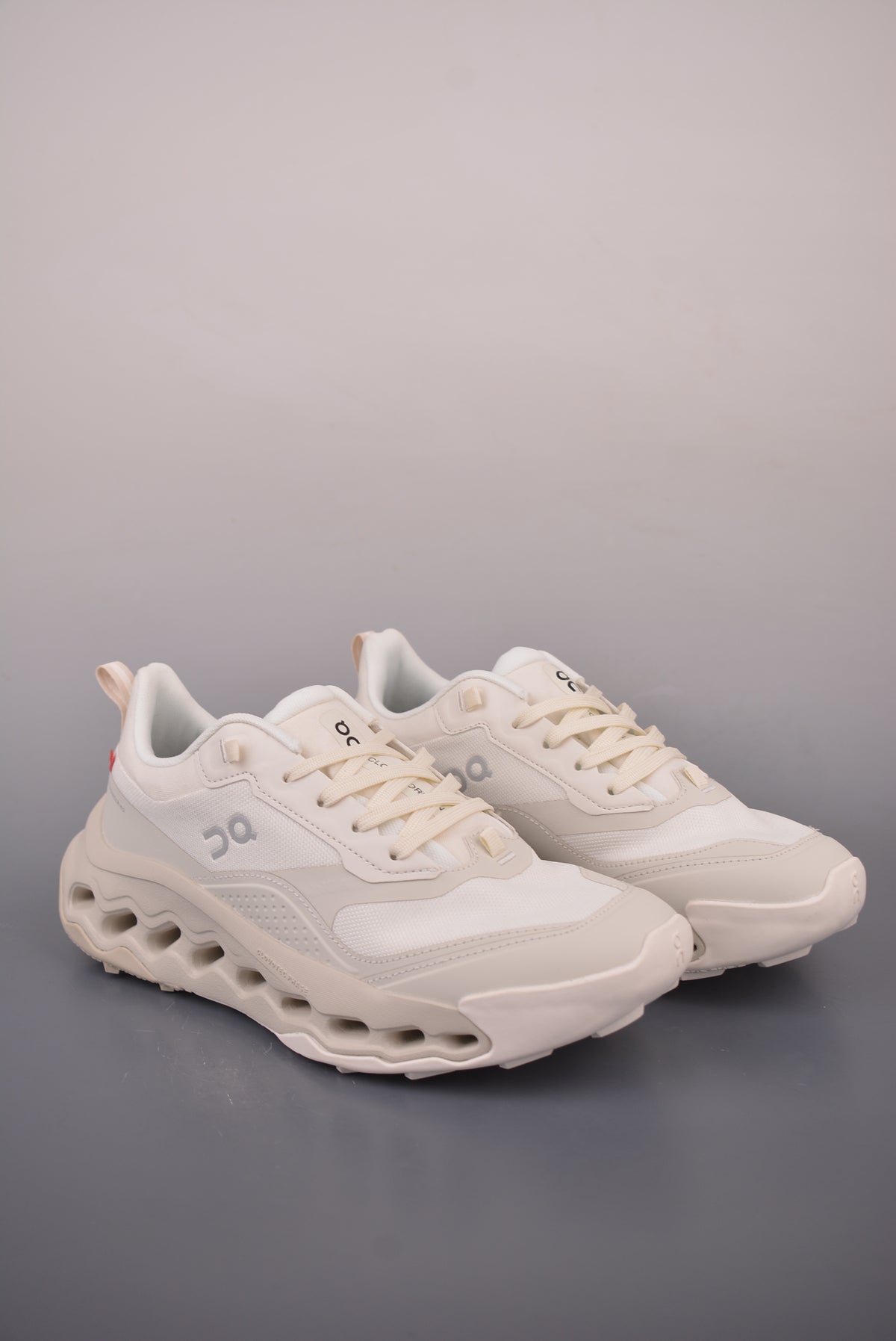 On Cloudhorizon 2 Waterproof "Ghost / Ivory"